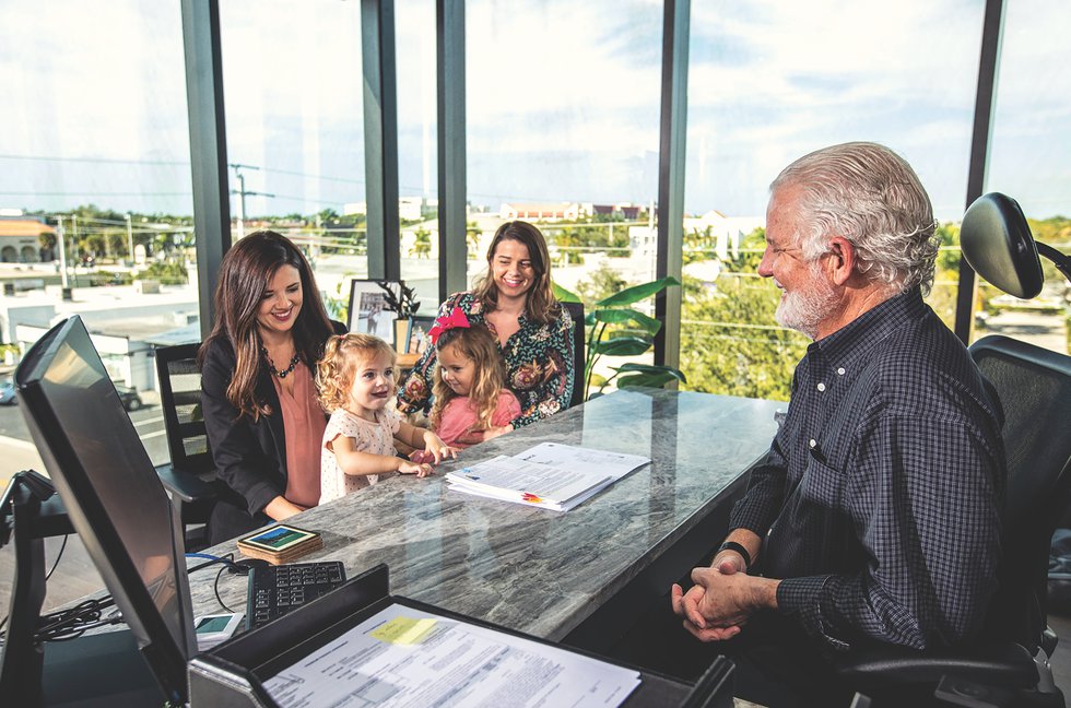 Kurtz and his daughters Elizabeth and Carolyn