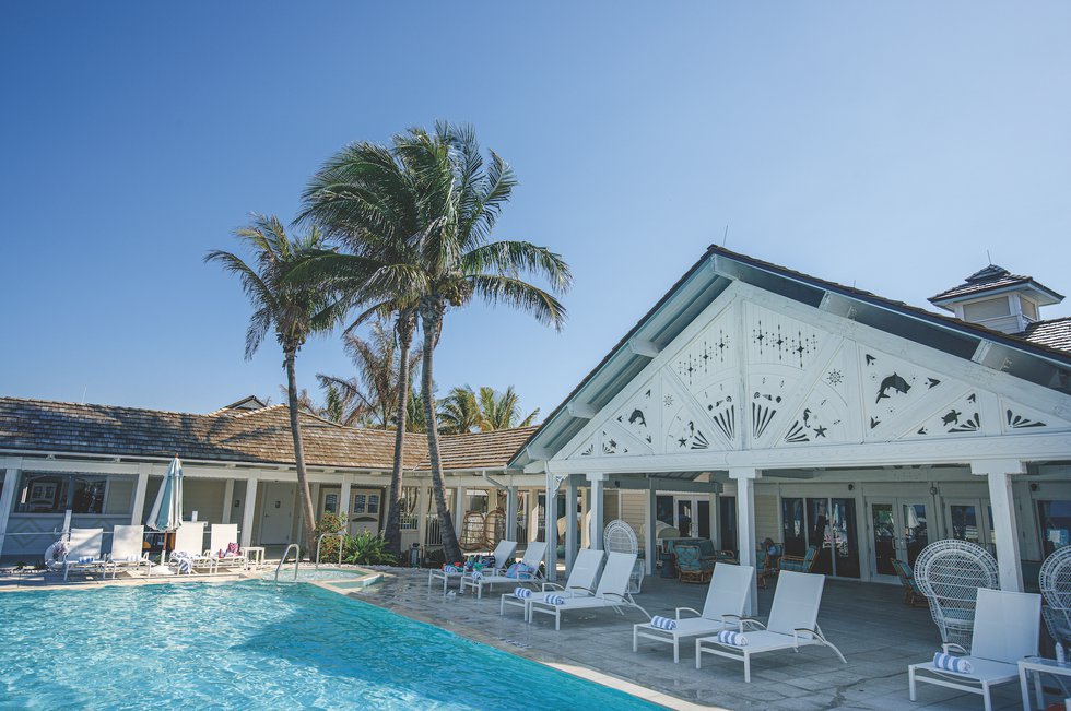 Gasparilla Inn poolside