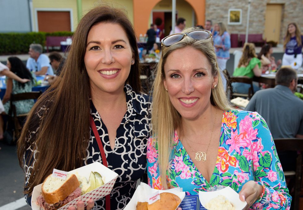 Lauren Nadolski, Kristin Philips