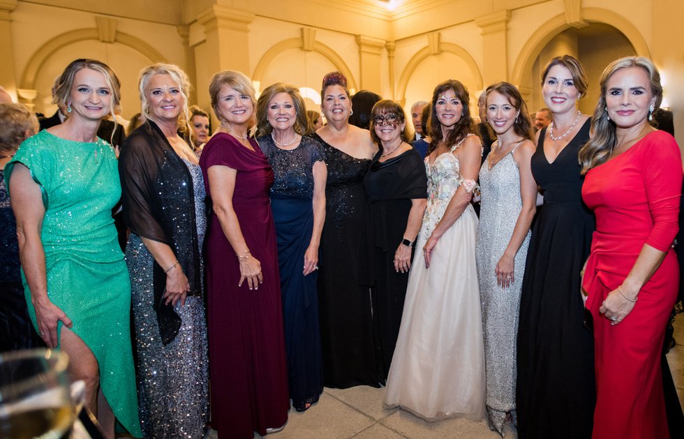 Holly Miller, Pia Myers, Debra Shepard, Julia Van Domelen, Debbie Lopez, Dulve Dudley, Betsy Brothers, Mara Hammond, Bridgette Buzella, Paula Digrigolio