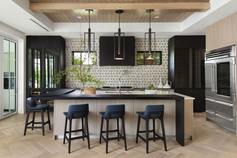 Dark Modern Kitchen