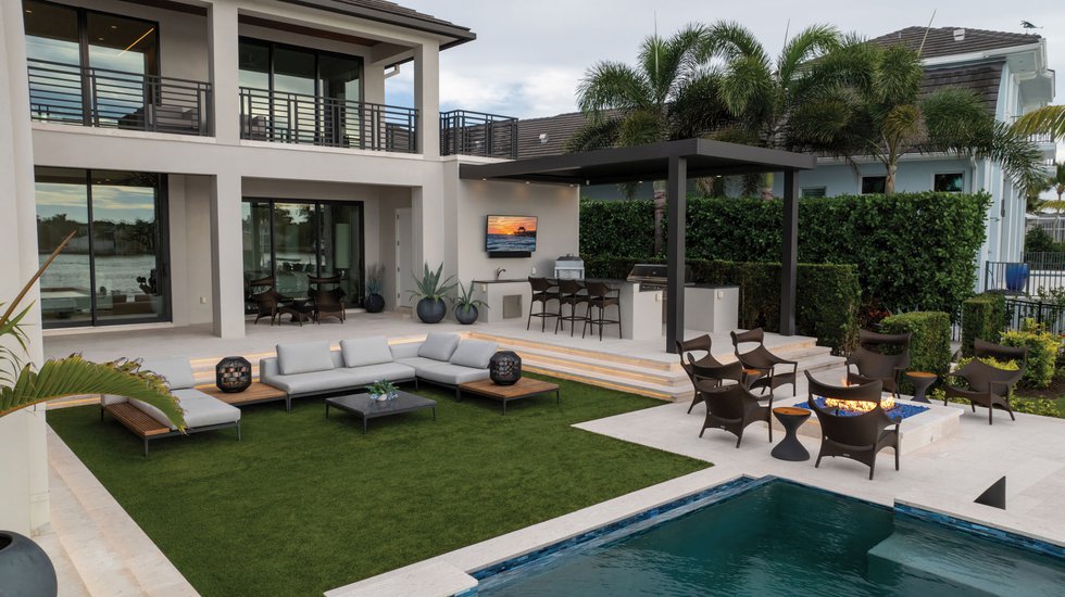 Naples Home - Outdoor Living Area