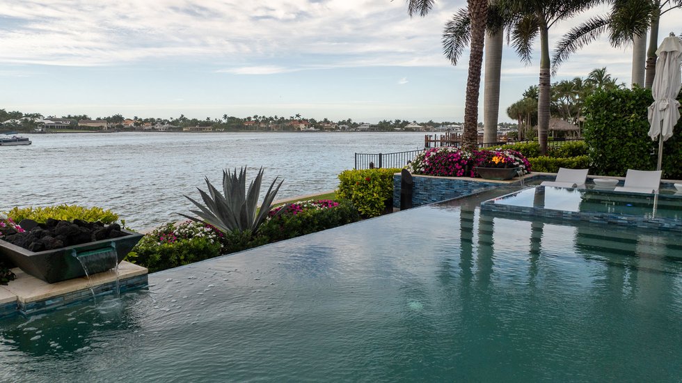 Naples Waterfront Backyard