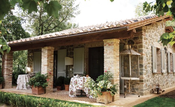 Tuscan Farmhouse Exterior.jpg