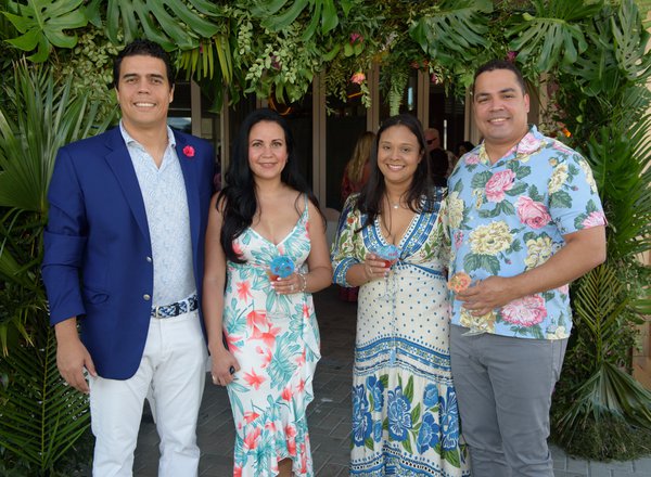 Jose and Pamela Gomez, Jessica and Ronny De Aza.jpg