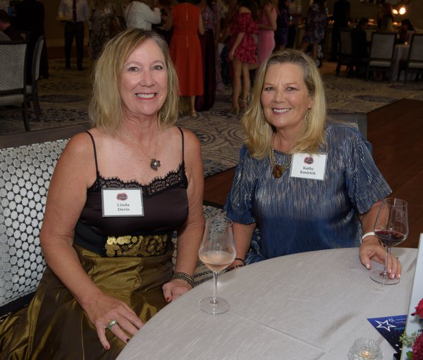 Linda Davis, Kathy Kmietek.jpg