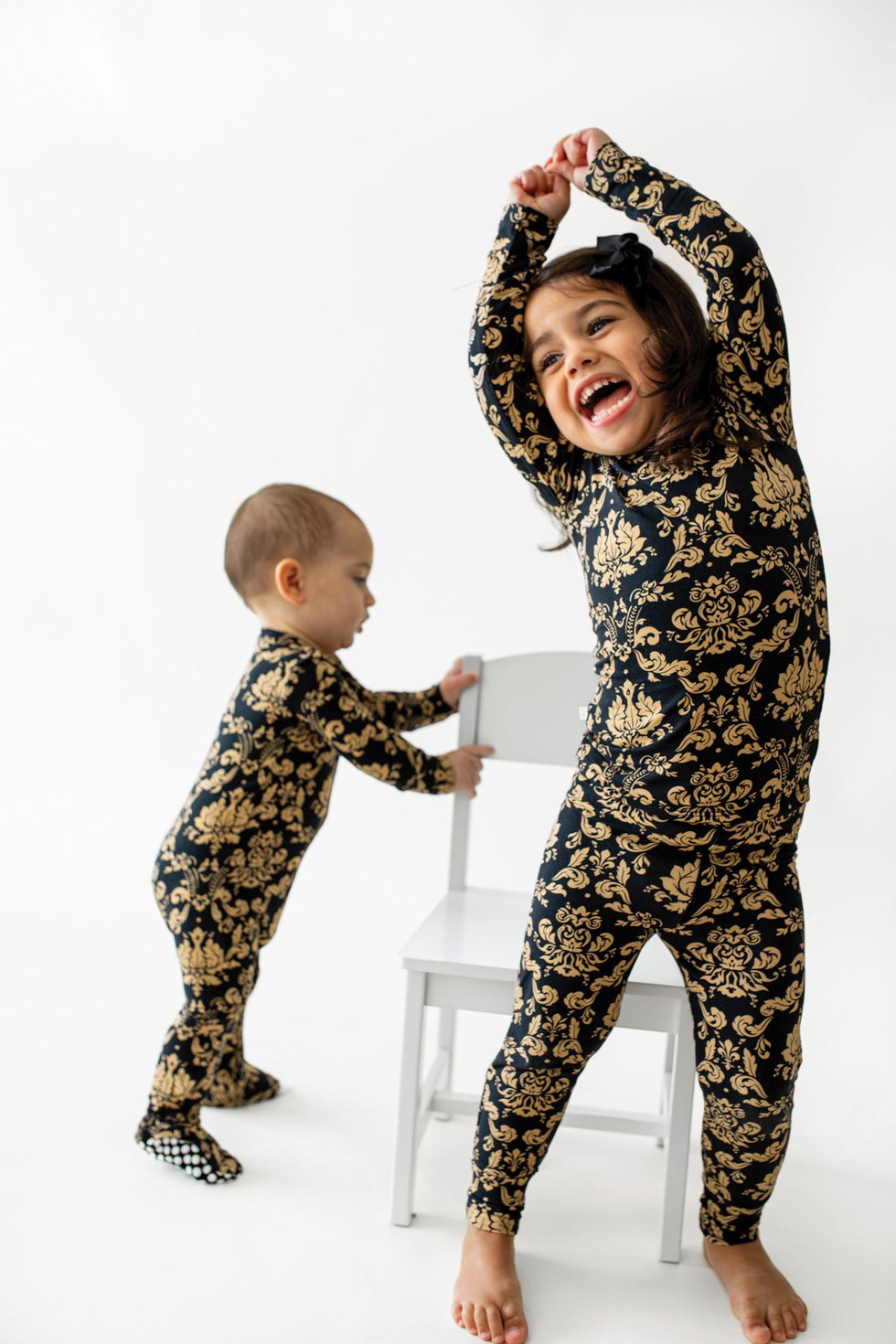 Sophia Bella pjs kids playing