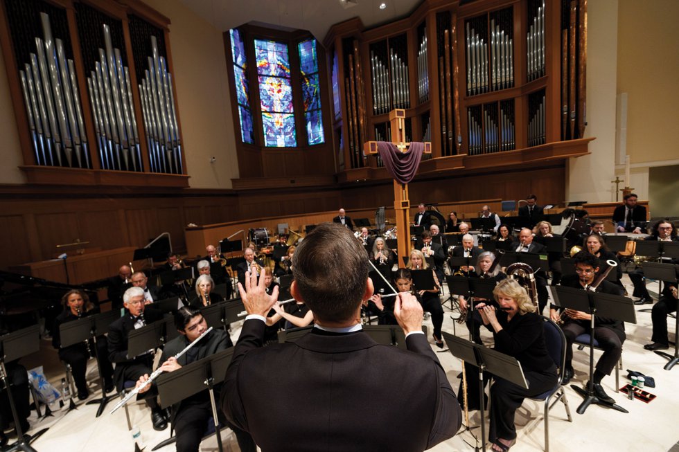 Conductor Timothy Yontz symphonic winds