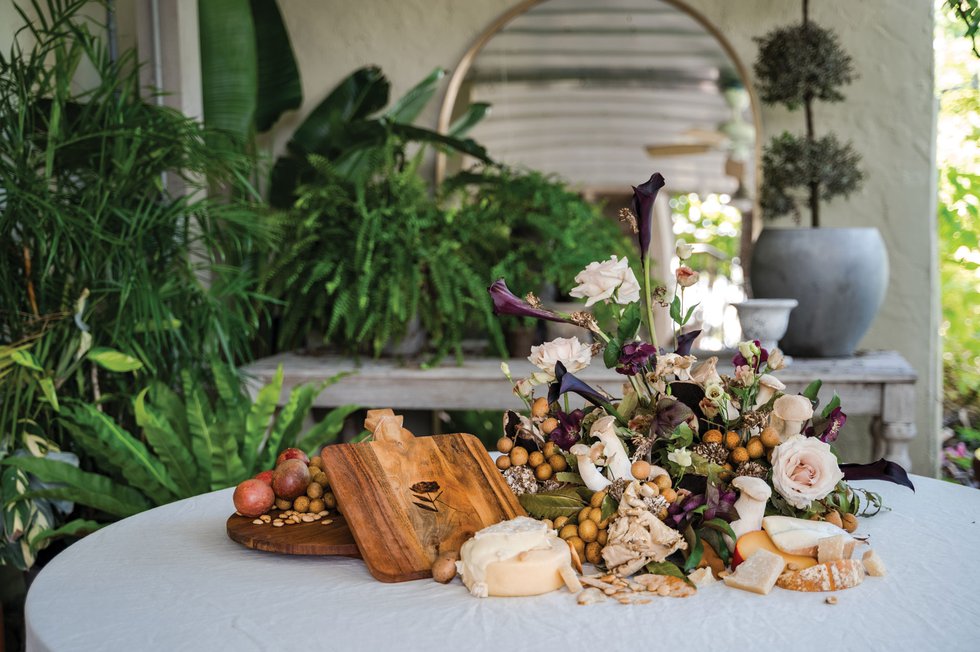 Magic mushrooms tablescape