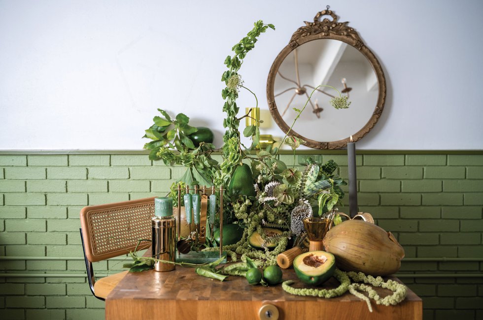 Green goddess tablescape design