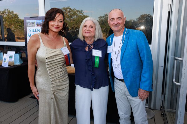 Ingrid Aielli, Susan Flack, Fabrizio Aielli.jpg