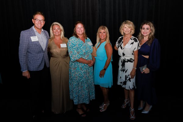 Corey Lazar, Meredith Parsons, Nikee Fellows, Valerie Fluegeman, Holly Baldwin, Rachel Galante.jpg