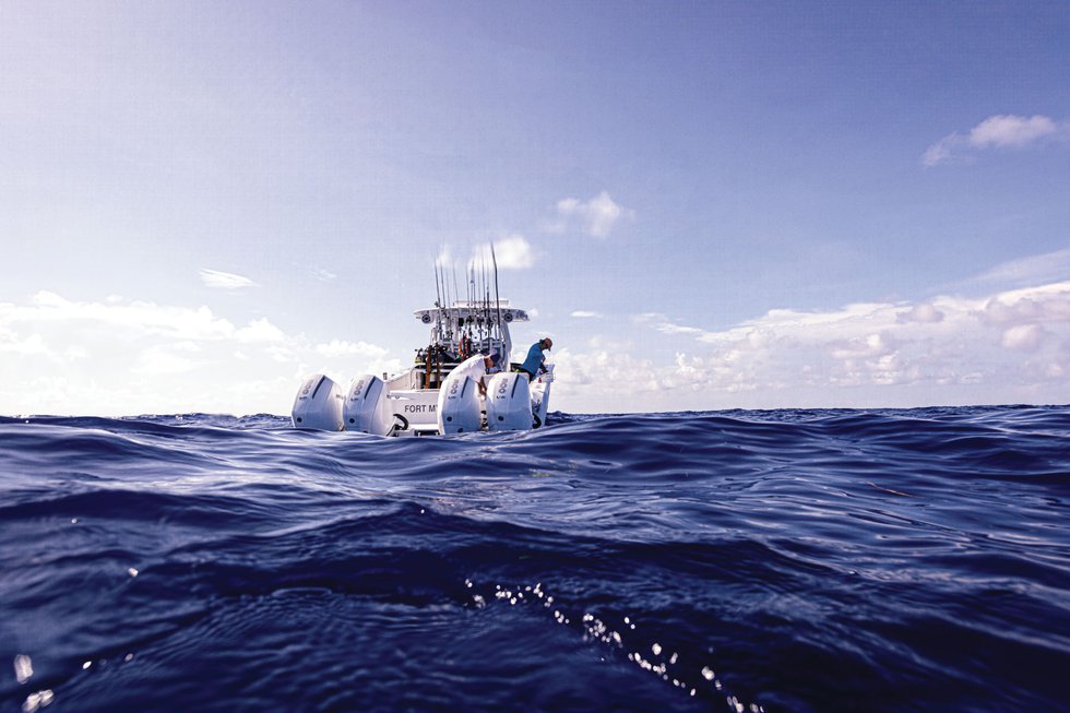 kelly family spearfishing family boat