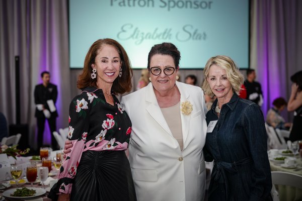 Linda Meak, Patricia Murphy and Brenda Melton.jpg