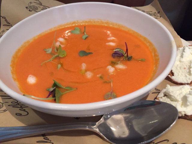 Chilledtomatobisque_gazpacho_